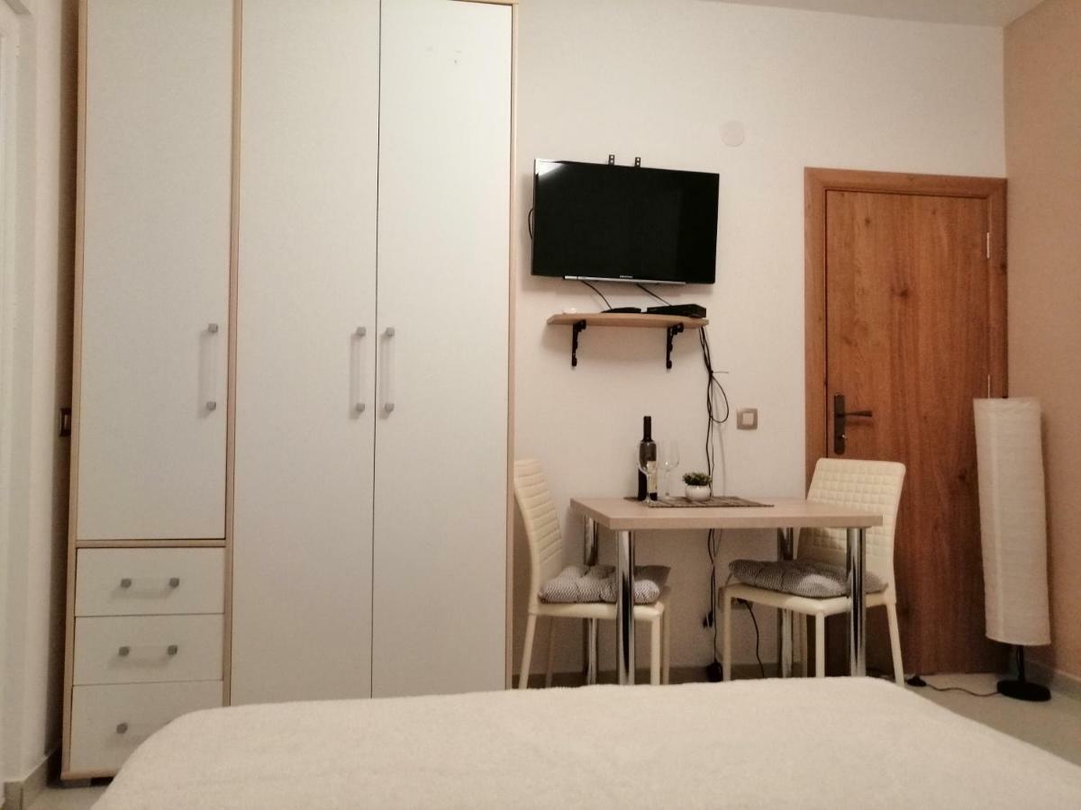 Studio Apartman Irena1 比耶拉 外观 照片